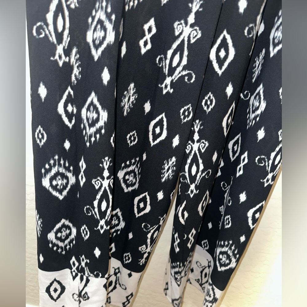 NWT Black and White Summer Patterned Jumpsuit - Picture 6 of 7